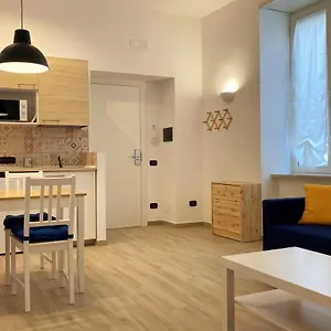 https://appartamento-nel-cuore-storico-di-napoli.hotels-amalfi.com